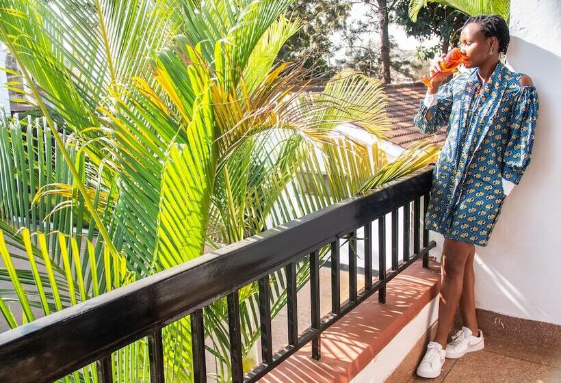 هتل Village Villa