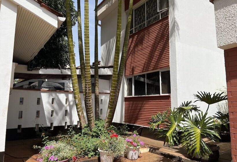 هتل Village Villa