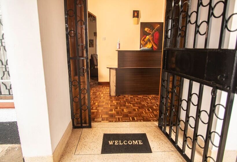 هتل Village Villa