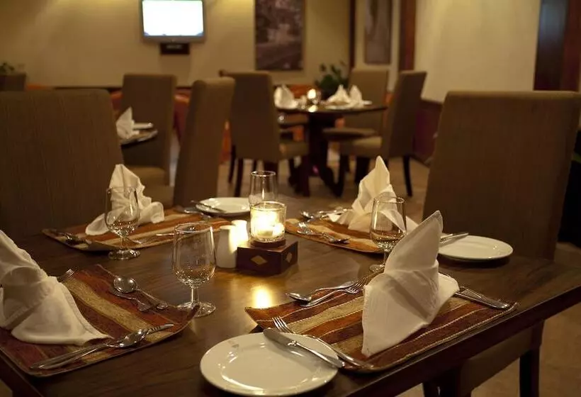 Отель Amaya Hills Kandy