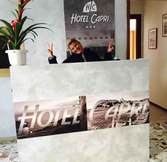 Отель Capri
