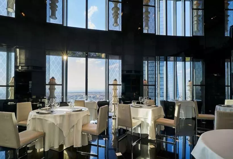 هتل Eurostars Madrid Tower