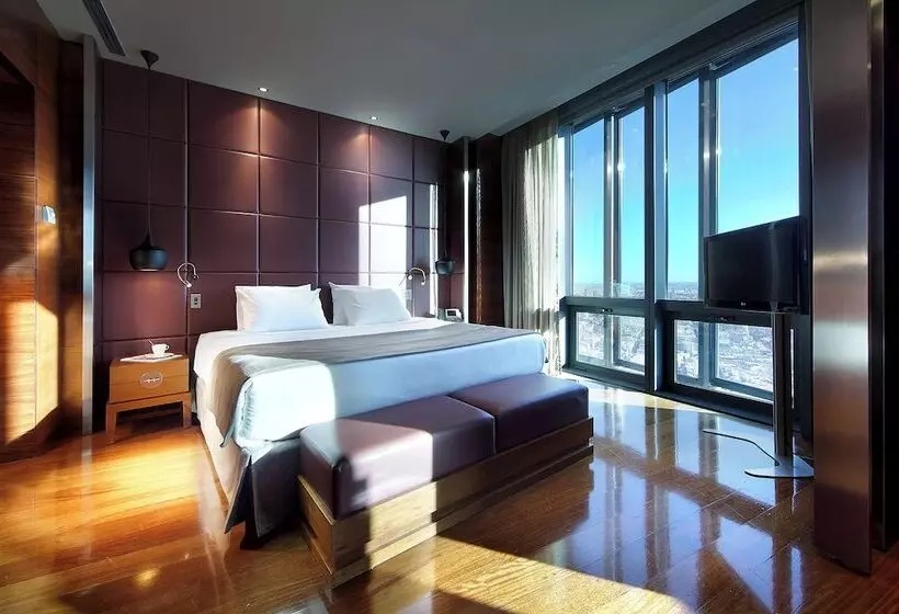 هتل Eurostars Madrid Tower