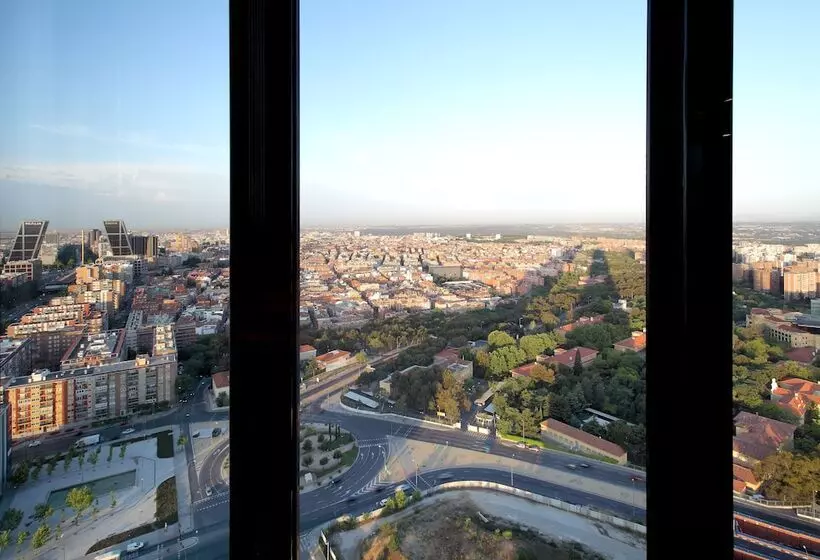 هتل Eurostars Madrid Tower