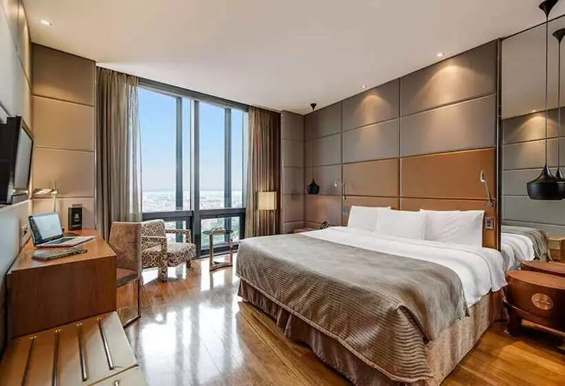 هتل Eurostars Madrid Tower