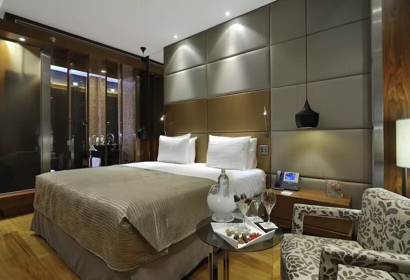 هتل Eurostars Madrid Tower