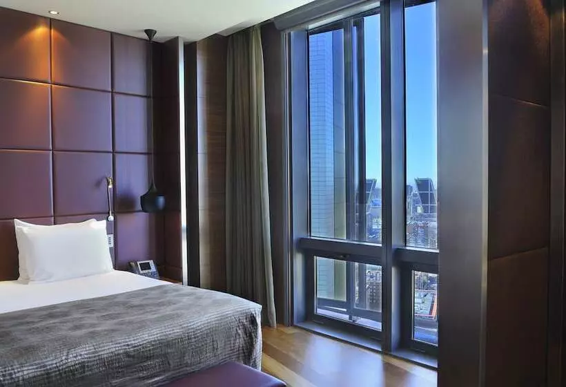 هتل Eurostars Madrid Tower
