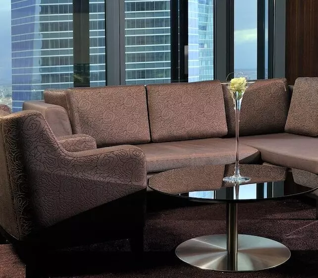 هتل Eurostars Madrid Tower