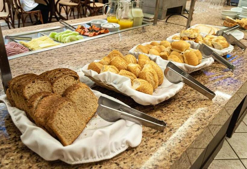 هتل Master Express Alberto Bins  200 Metros Do Hospital Santa Casa