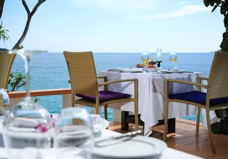 Отель Mom Tri S Villa Royale   Sha Plus