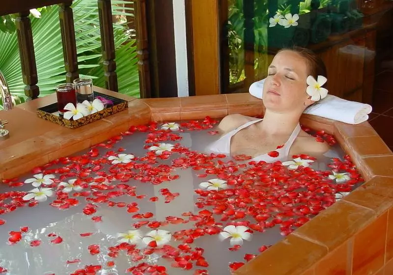 Отель Mom Tri S Villa Royale   Sha Plus