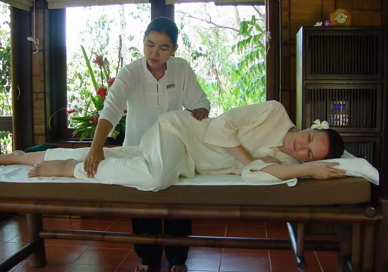 Отель Mom Tri S Villa Royale   Sha Plus