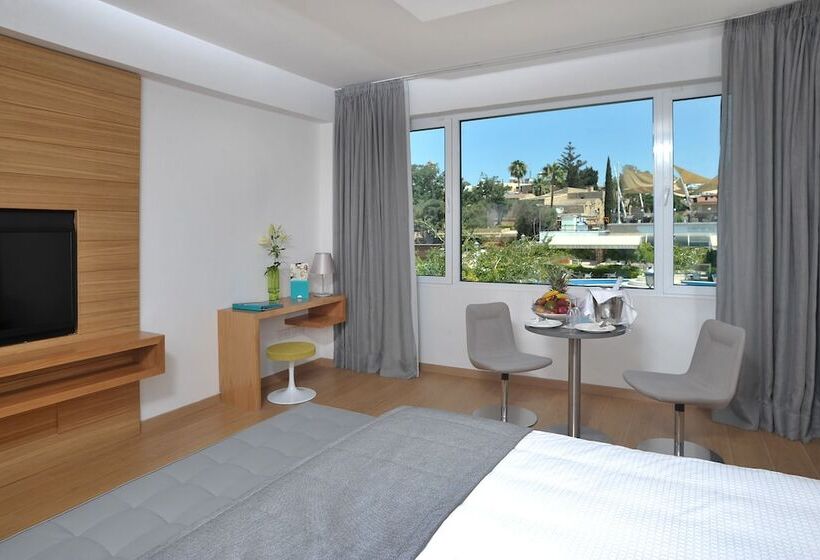 בית מלון כפרי Napa Plaza