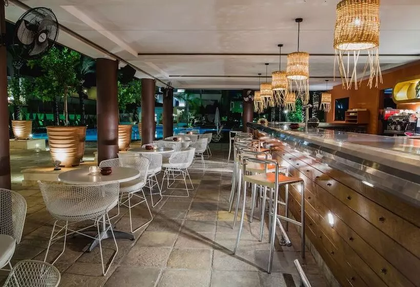 בית מלון כפרי Napa Plaza