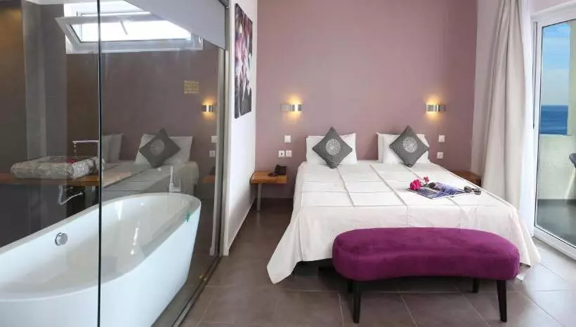 فندق Pantokrator