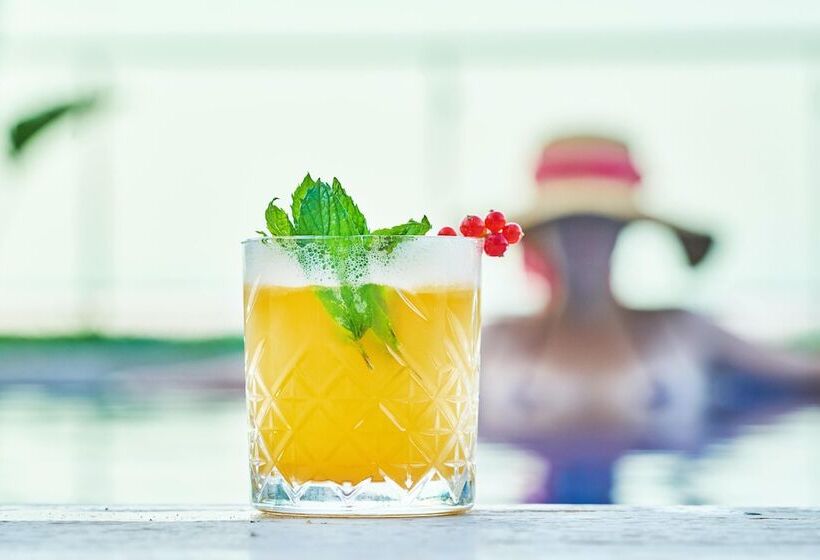 ホテル Pantokrator