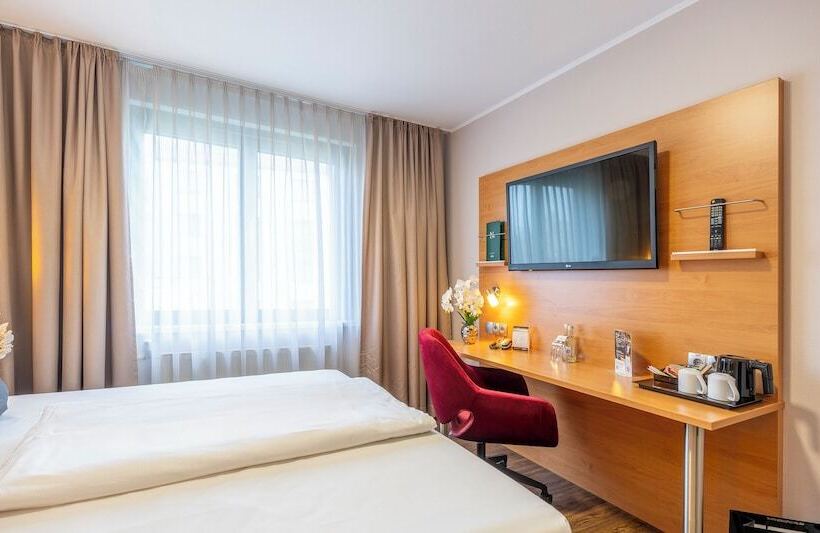 בית מלון כפרי Plaza Inn Braunschweig City Süd