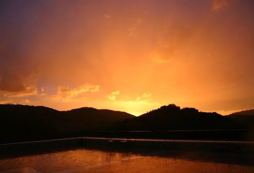 Отель Agriturismo Monastero Di San Biagio