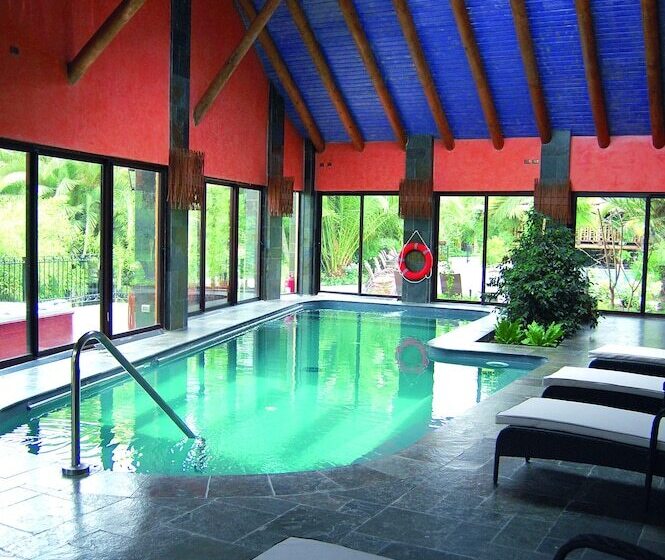 ホテル Santa Cruz Plaza