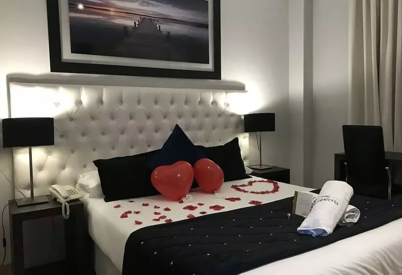 هتل Suites Feria De Madrid