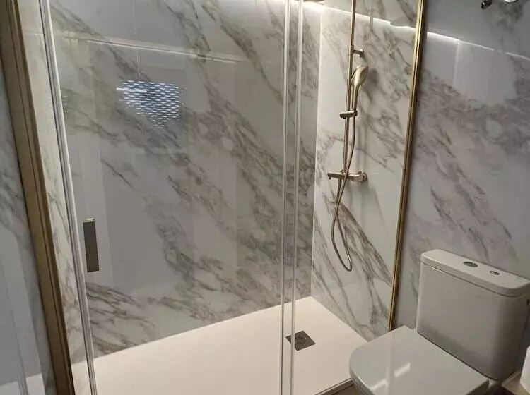 هتل Suites Feria De Madrid