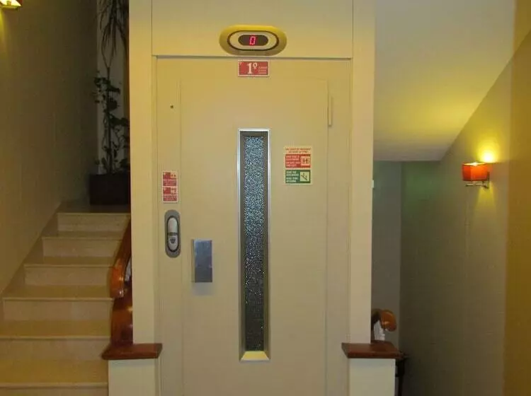 هتل Vera Cruz Porto Downtown