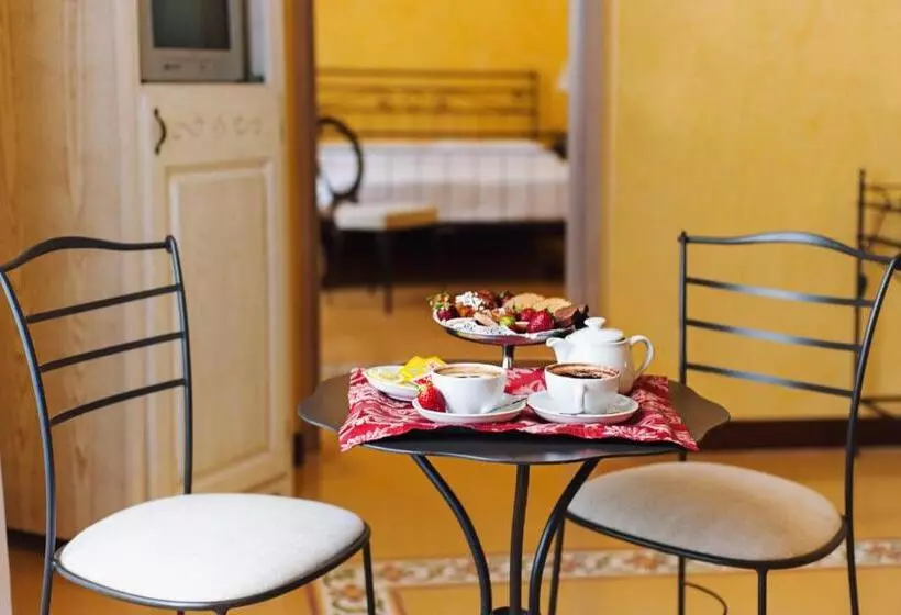 호텔 Villa Zina Family Resort