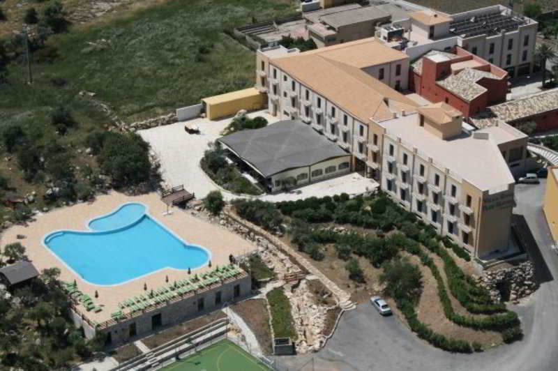 فندق Villa Zina Family Resort