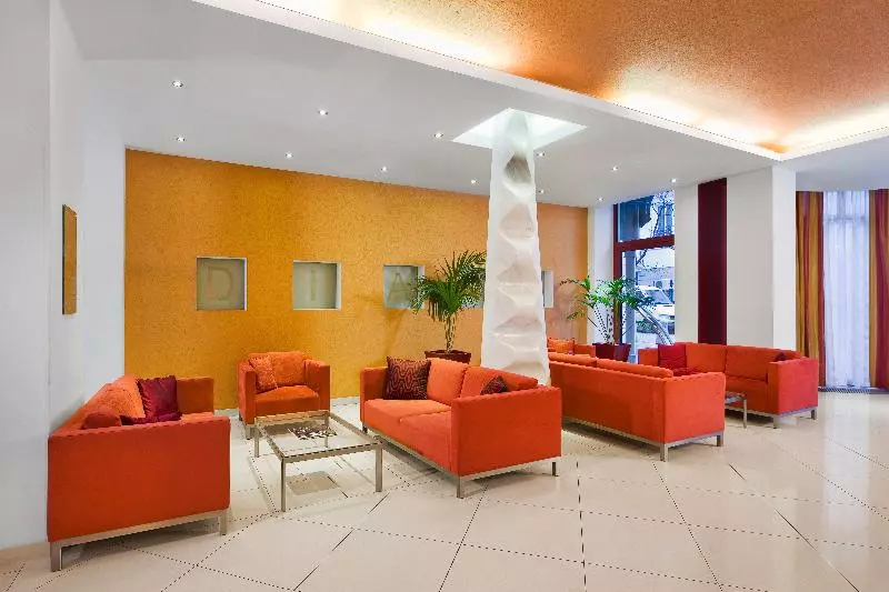 Mamaison Residence Diana