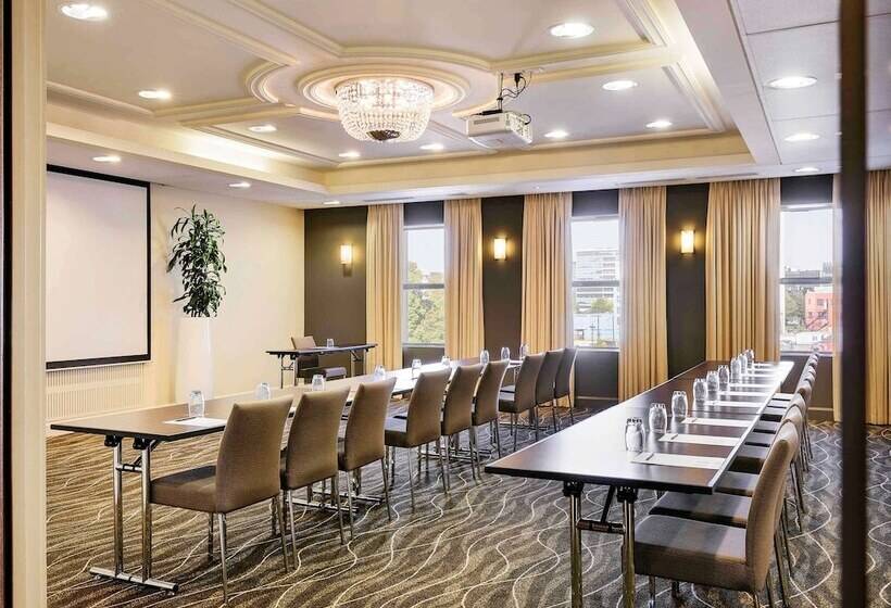 Novotel Christchurch Cathedral Square