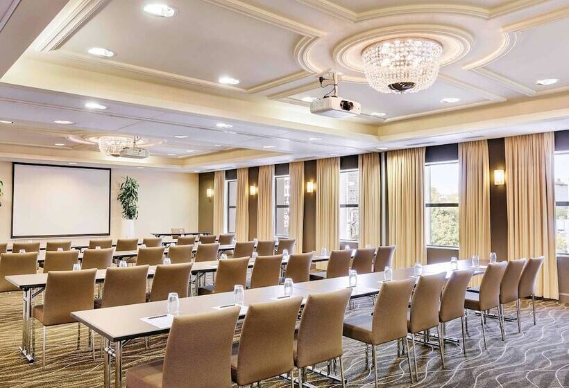 Novotel Christchurch Cathedral Square