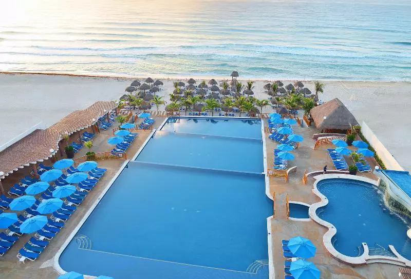 Seadust Cancun Family Resort  All Inclusive
