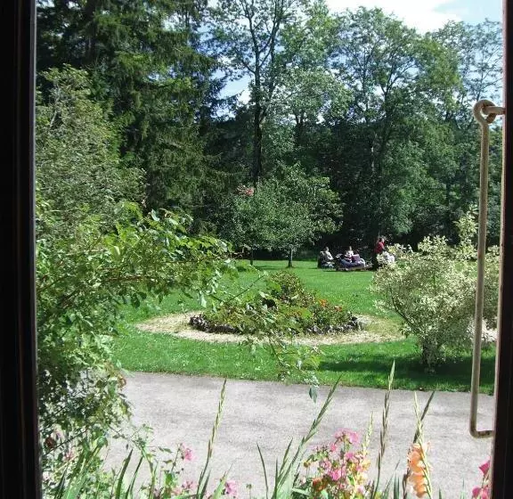 Hotelli Hôtel De La Chaux D Abel