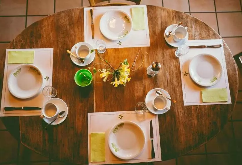 Hotelli Hôtel De La Chaux D Abel