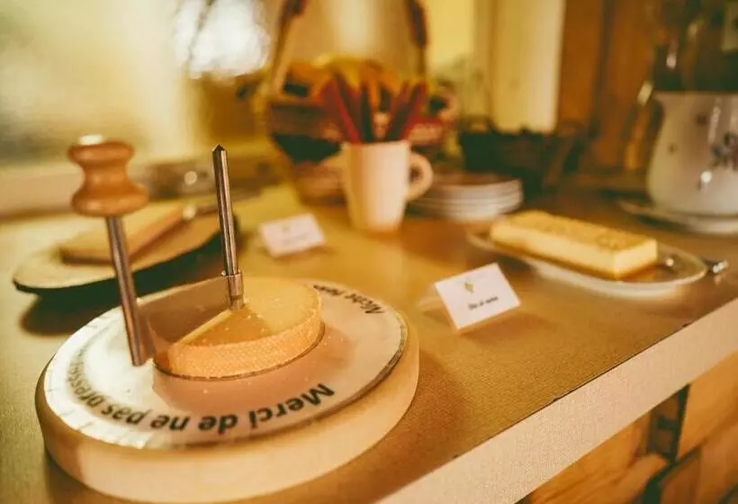 Hotelli Hôtel De La Chaux D Abel