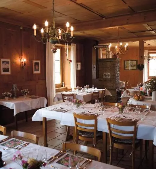 Hotelli Hôtel De La Chaux D Abel