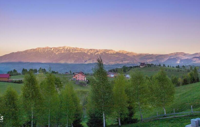 בית מלון כפרי Nobillis   Carpathian Residence