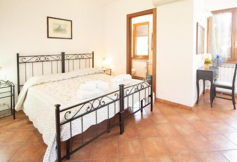 פנסיון Il Vecchio Noce