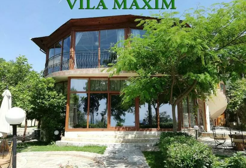 پانسیون Villa Maxim