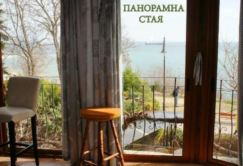 پانسیون Villa Maxim