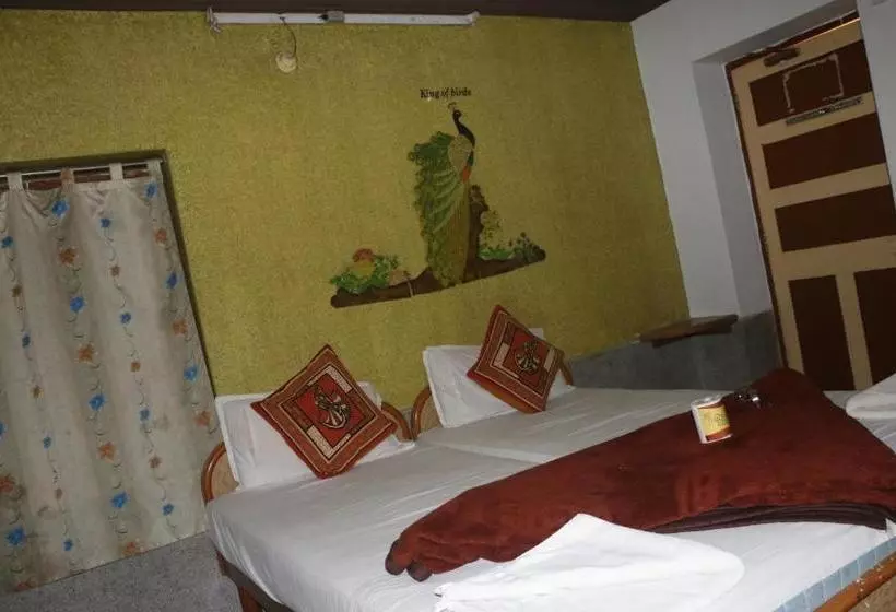 Hôtel Ratan Hostel