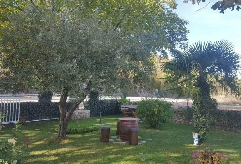 پانسیون Villa Meca