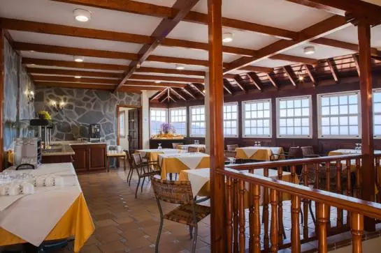 Apartamentos HC7 Breñas Garden