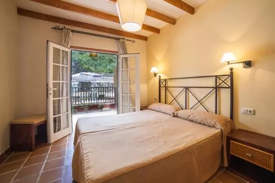 Apartamentos HC7 Breñas Garden