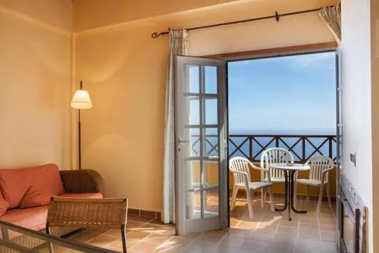 Apartamentos HC7 Breñas Garden