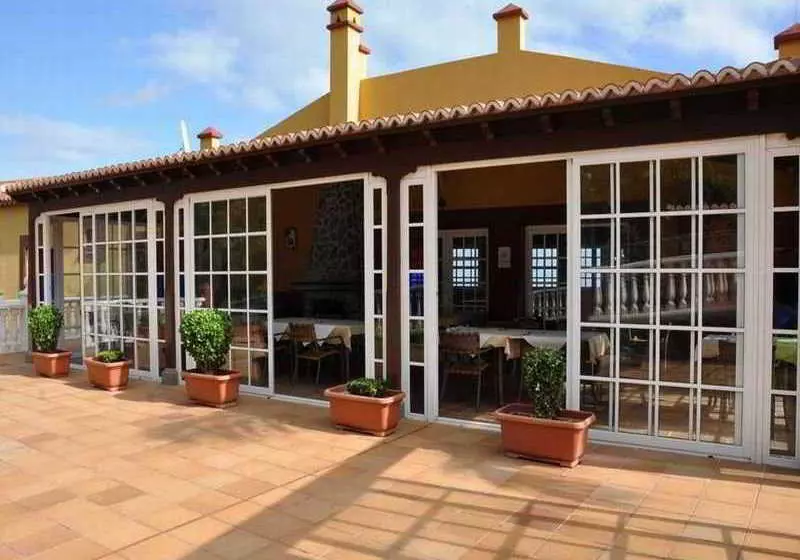 Apartamentos HC7 Breñas Garden