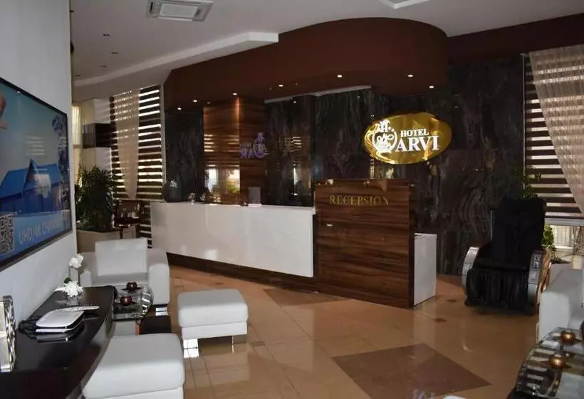 酒店 Arvi