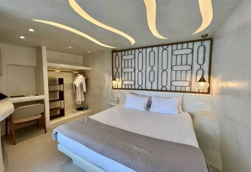 בית מלון כפרי Athina Luxury Suites