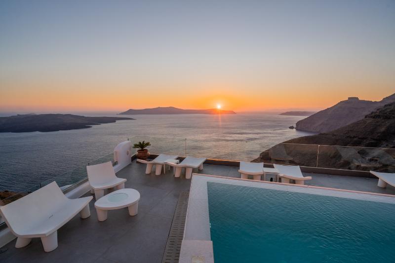 فندق Athina Luxury Suites