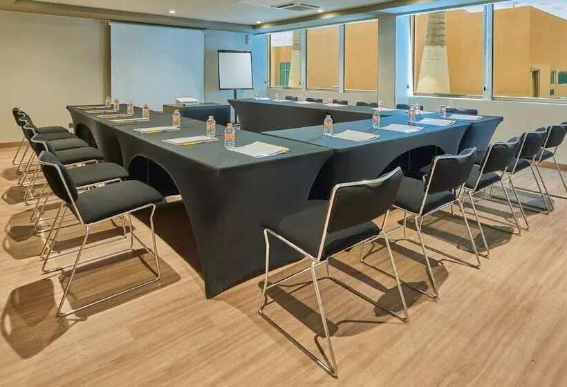 ホテル City Express By Marriott Hermosillo